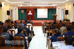 Truyền thông xử lý rác thải thân thiện với môi trường cho hội viên, nông dân