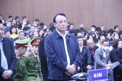 Chủ tịch Tân Hoàng Minh khai chưa từng nghĩ chiếm đoạt tiền của nhà đầu tư