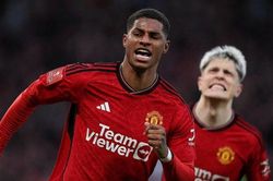 Marcus Rashford đã không dễ dàng sụp đổ ở MU