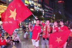 Hạn chế xe trên đường Nguyễn Huệ để phục vụ CĐV xem trận Indonesia - Việt Nam