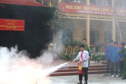 Bát Xát: Gần 200 người được tuyên truyền kiến thức phòng cháy, chữa cháy và cứu nạn, cứu hộ
