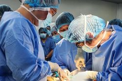 Khối căng phồng ở bẹn cảnh báo căn bệnh nguy hiểm trẻ nhỏ hay gặp