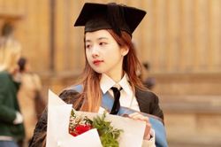 Tất cả sinh viên Đại học Thanh Hoa đều sang nước ngoài hoặc làm CEO thành đạt? Thống kê cụ thể làm rõ lời đồn lâu năm
