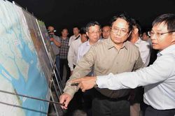 Thủ tướng Phạm Minh Chính khảo sát đê biển Gò Công