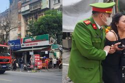 Cháy ngôi nhà ở phố Thanh Nhàn, cảnh sát hướng dẫn nhiều người dân thoát hiểm
