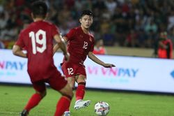 HLV Troussier quá kỳ vọng vào Phan Tuấn Tài