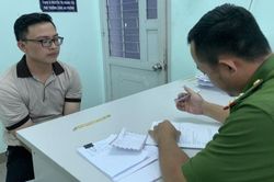 Cướp tiệm vàng vì nợ nần do thua đánh bạc