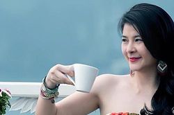 Nữ NSƯT gây ấn tượng với vai phản diện: U50 sắc vóc quyến rũ nhưng vẫn độc thân