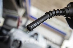 Giá dầu châu Á phiên 25/3 tăng do lo ngại về nguồn cung thắt chặt hơn