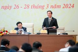 Xin ý kiến về ngạch Thẩm phán; tiền lương, phụ cấp của Thẩm phán, Thẩm tra viên Tòa án, Thư ký Tòa án