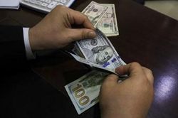 Tỷ giá USD hôm nay (26-3): Đồng USD đảo chiều giảm nhẹ, vẫn trụ trên mốc 104