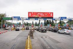 Thu phí không dừng tại sân bay hoạt động ổn định, thông thoáng