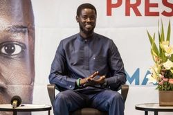 Bầu cử Tổng thống Senegal: Đã có kết quả sơ bộ, ứng viên liên minh cầm quyền thừa nhận thất bại
