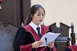 Đề xuất có chính sách tiền lương ưu tiên với thẩm phán, thư ký tòa