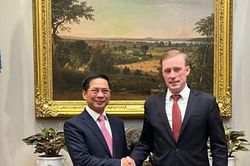 Bộ trưởng Ngoại giao gặp Cố vấn An ninh Quốc gia Hoa Kỳ và Tổng Giám đốc USAID