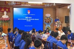 Giáo dục tinh thần yêu nước cho thanh niên phải được đặt lên hàng đầu
