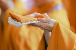 Trước lo báo hiếu sau mới xuất gia