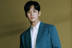 Kim Soo Hyun tự giảm cát sê để nhận vai trong 'Queen Of Tears'