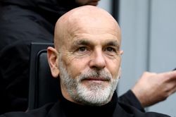 2 tháng quyết định của Stefano Pioli ở Milan