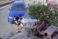 Tạm giữ đối tượng dùng ô-tô tông gãy chân người khác sau khi xảy ra mâu thuẫn