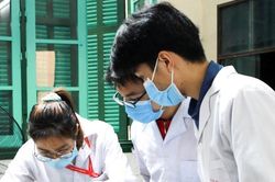 Loạt trường Y dược tuyển sinh bằng học bạ