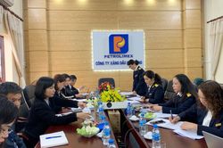 50/63 cửa hàng kinh doanh xăng, dầu xuất hóa đơn điện tử sau từng lần bán hàng
