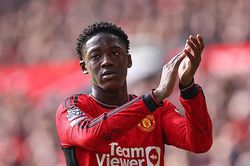 MU đổi lịch trình bất thường ngay trước trận gặp Brentford vì một ngôi sao