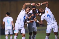 Thép Xanh Nam Định thắng Hà Nội 2 lần trong hơn 1 tháng để xây chắc ngôi đầu V-League