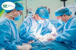 Thông tin mới về bé gái 9 tuổi được ghép thận sau 1 năm chờ đợi
