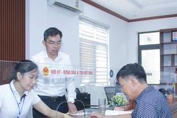 'Tự soi, tự sửa' để tăng sức mạnh của Đảng