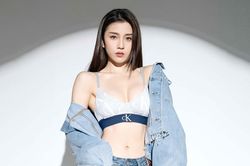 Hot girl sở hữu khuôn mặt xinh tựa thiên thần, thân hình cơ bắp
