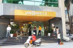 Khách hàng 'rủ nhau' bỏ tài khoản VNDirect