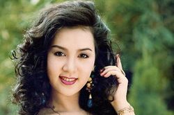Nghệ sĩ Mộng Vân U60 làm mẹ đơn thân, sống kín tiếng