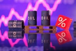 Giá xăng dầu hôm nay (2-4): Chạm mức cao nhất trong 5 tháng