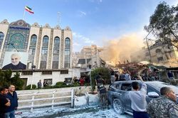 Đại sứ quán Iran tại Syria bị tấn công tên lửa, 7 cố vấn quân sự thiệt mạng