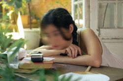 Nhìn bố mà em chẳng dám yêu ai, sợ rơi vào vết xe đổ của mẹ rồi phí hoài cả đời