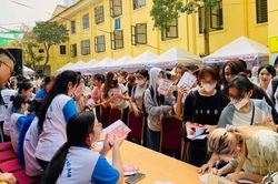 Doanh nghiệp tại Hà Nội cần tuyển dụng hàng nghìn việc làm bán thời gian