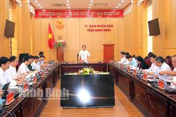 UBND tỉnh tổ chức hội nghị phiên thường kỳ tháng 4