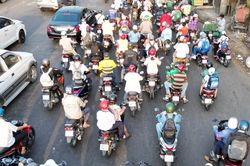 Dự báo thời tiết TP.HCM hôm nay 2/4: Nắng nóng gay gắt