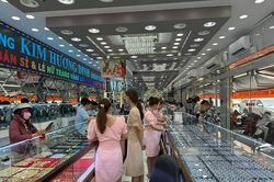 Kiểm tra tiệm vàng bán qua thương mại điện tử lớn nhất tỉnh An Giang