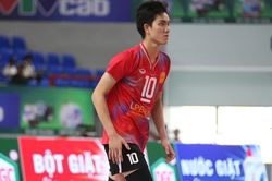 Tin nóng thể thao tối 3/4: Bích Tuyền quyết đấu với huyền thoại bóng chuyền nữ Thái Lan