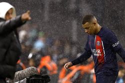 Mbappe và Luis Enrique căng thẳng, mang lại rất nhiều 'phiền toái' cho Real Madrid
