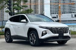 Loạt xe gầm cao hạng C tại Việt Nam đua nhau giảm giá trong tháng 4/2024