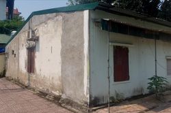 Thêm ngôi trường gặp khó vì giáo viên về hưu không chịu trả lại nhà tập thể
