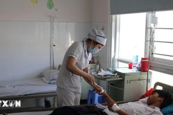 Nhiều vụ nghi ngộ độc thực phẩm liên quan đến quán ăn đường phố