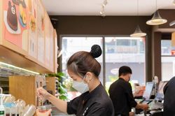 Hạn chế giờ làm thêm của sinh viên: Khó khả thi