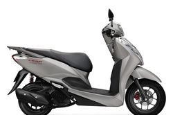 Bảng giá xe máy Lead mới nhất tháng 4/2024