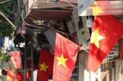 Nóng trong tuần: Nhất trí hoán đổi ngày làm việc để nghỉ 5 ngày dịp lễ 30/4