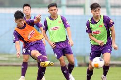 HLV Phạm Minh Đức chọn đội hình tối ưu cho U23 Việt Nam, chỉ ra 'nhân tố không thể thiếu' ở hàng tiền vệ