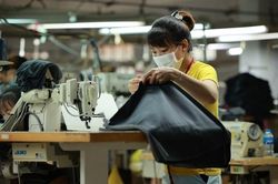 Nỗi buồn của lao động nữ trung niên